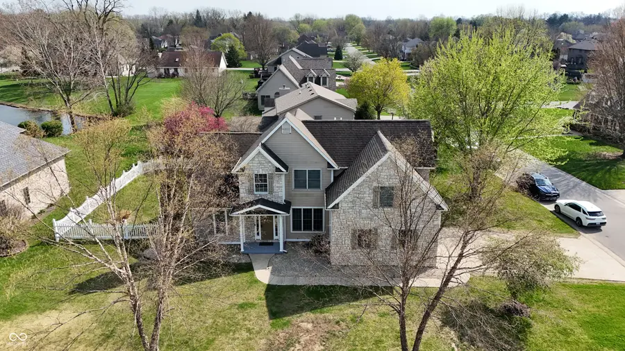 8605 Shamrock Lane, Yorktown, IN 47396 - #2