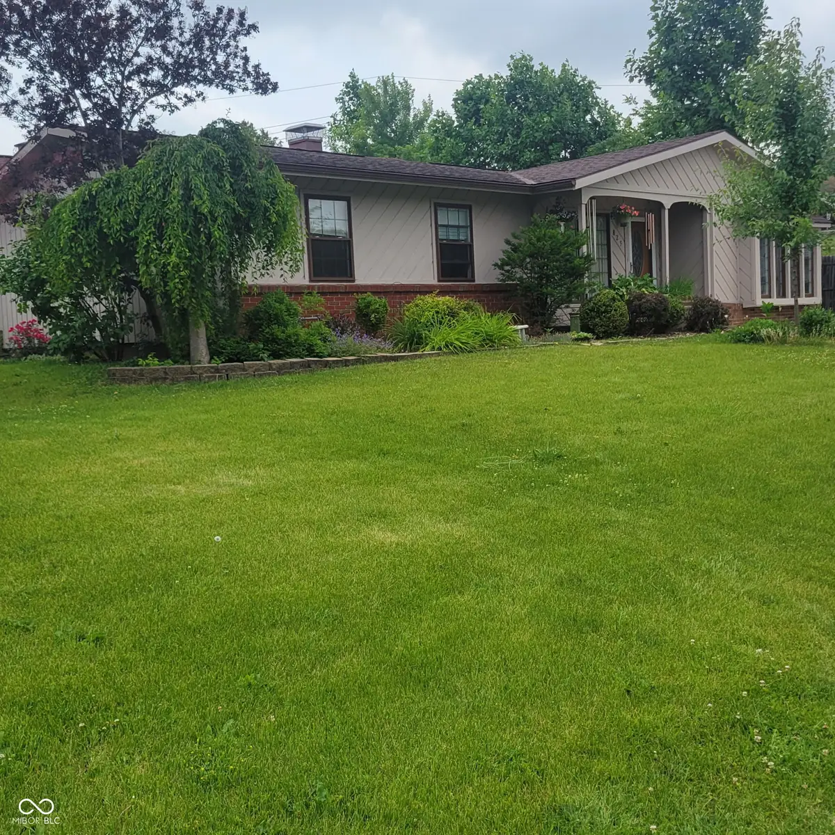 825 Parkview Drive, Rushville, IN 46173 - #1