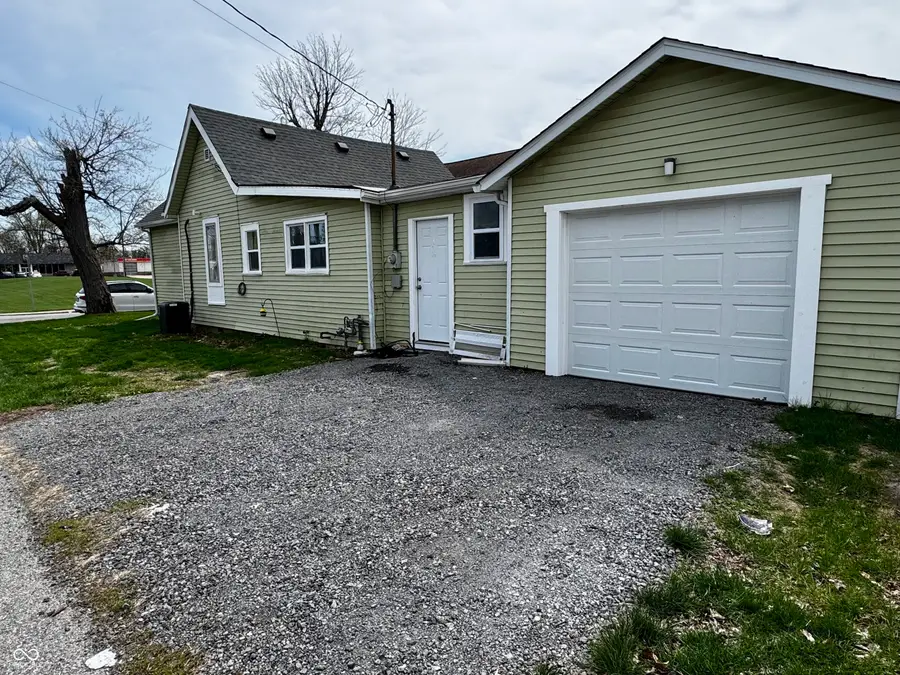 213 Maple Street, Crawfordsville, IN 47933 - #2