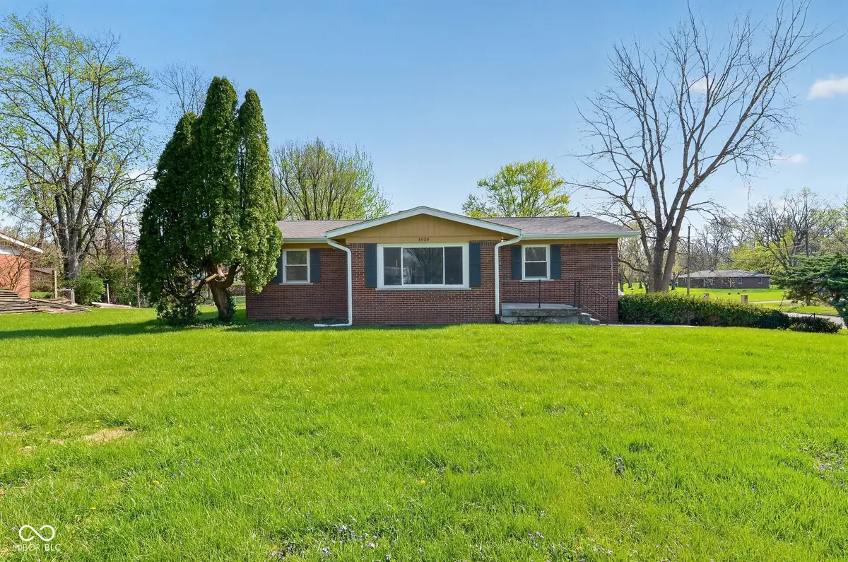 4909 E 42nd Street, Indianapolis, IN 46226 - #1