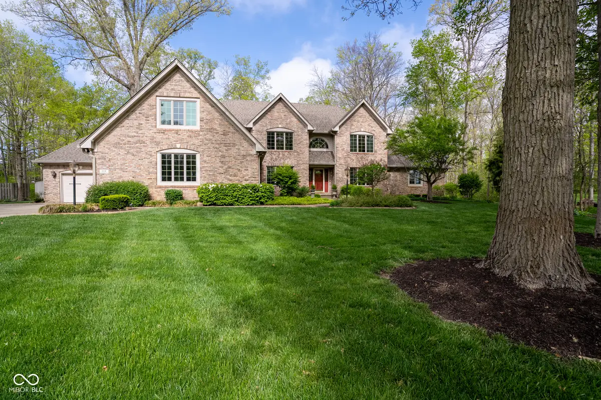 1112 N Dogwood Way, Greenfield, IN 46140 - #1