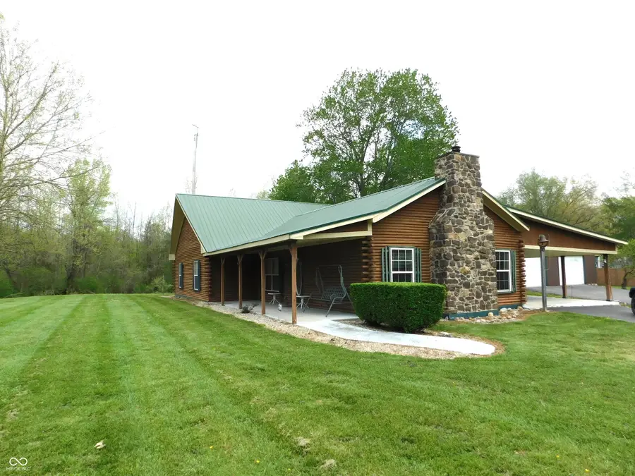 3737 W Thomastown Road, Scottsburg, IN 47170 - #3