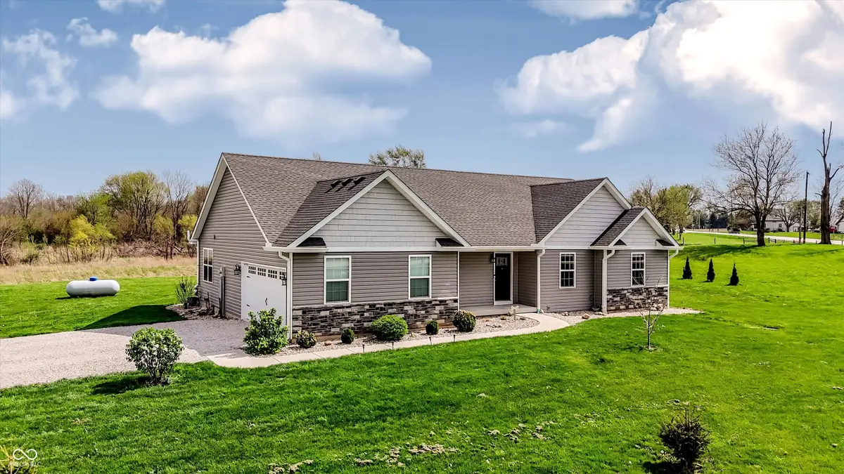 11647 N Us Highway 231, Roachdale, IN 46172 - #1