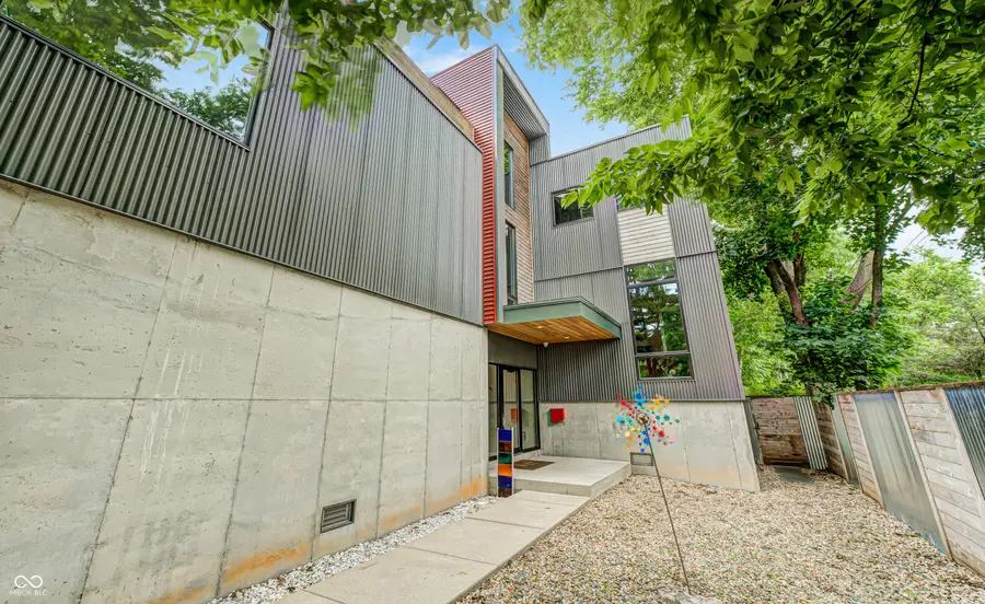 515 E 62nd Place, Indianapolis, IN 46220 - #3