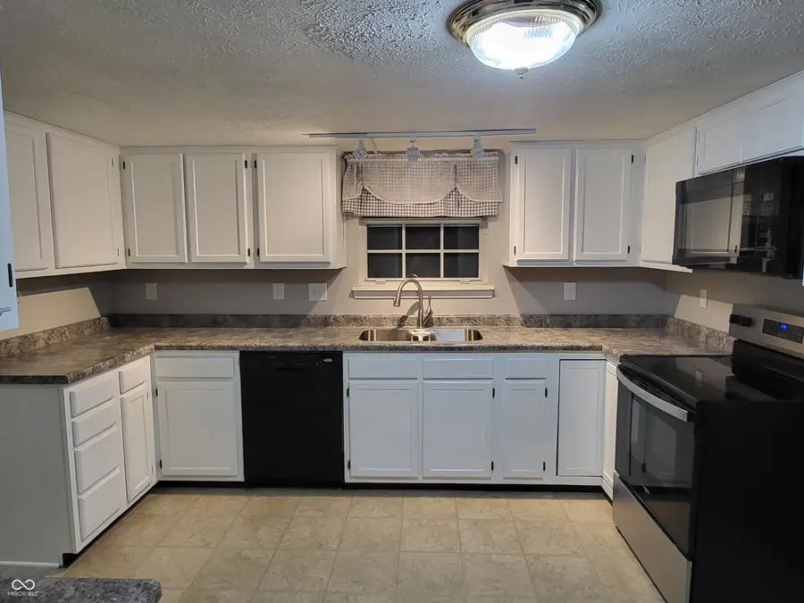 291 Bear Story Court, Greenfield, IN 46140 - #3