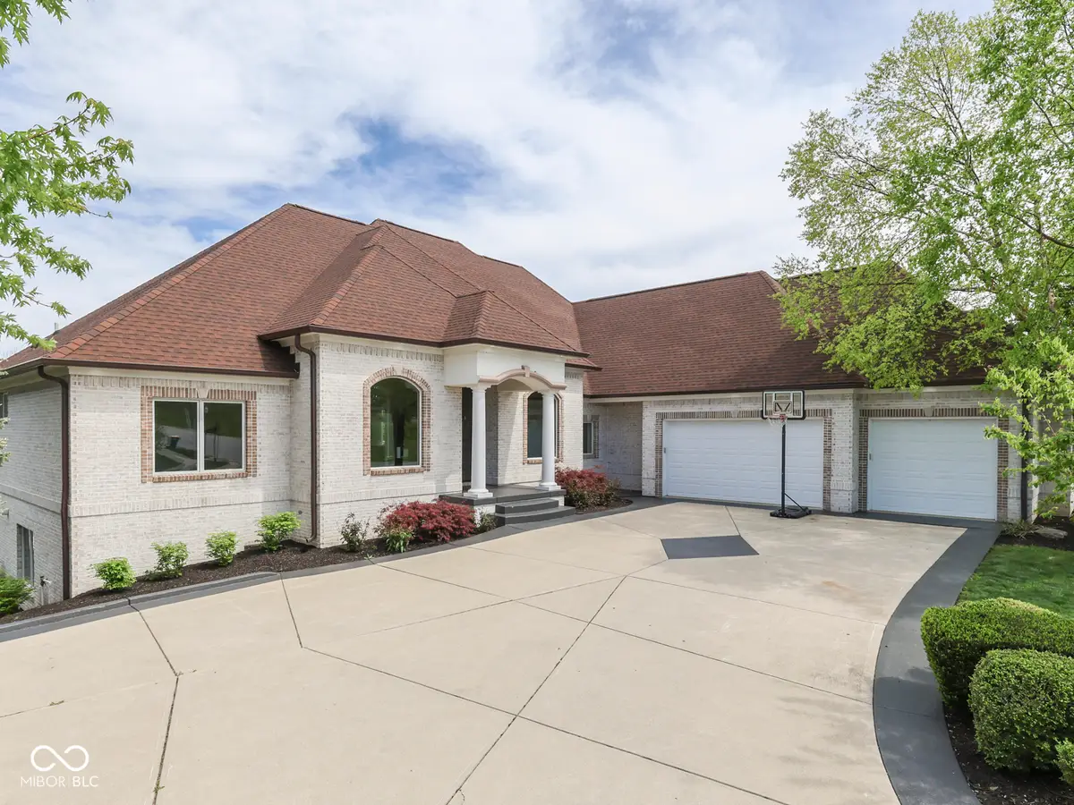 5192 Chancery Boulevard, Greenwood, IN 46143 - #1