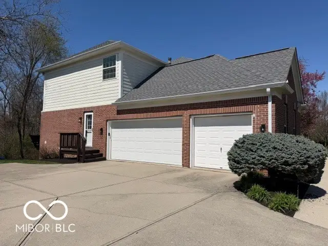 11716 Shadowwood Court, Zionsville, IN 46077 - #2