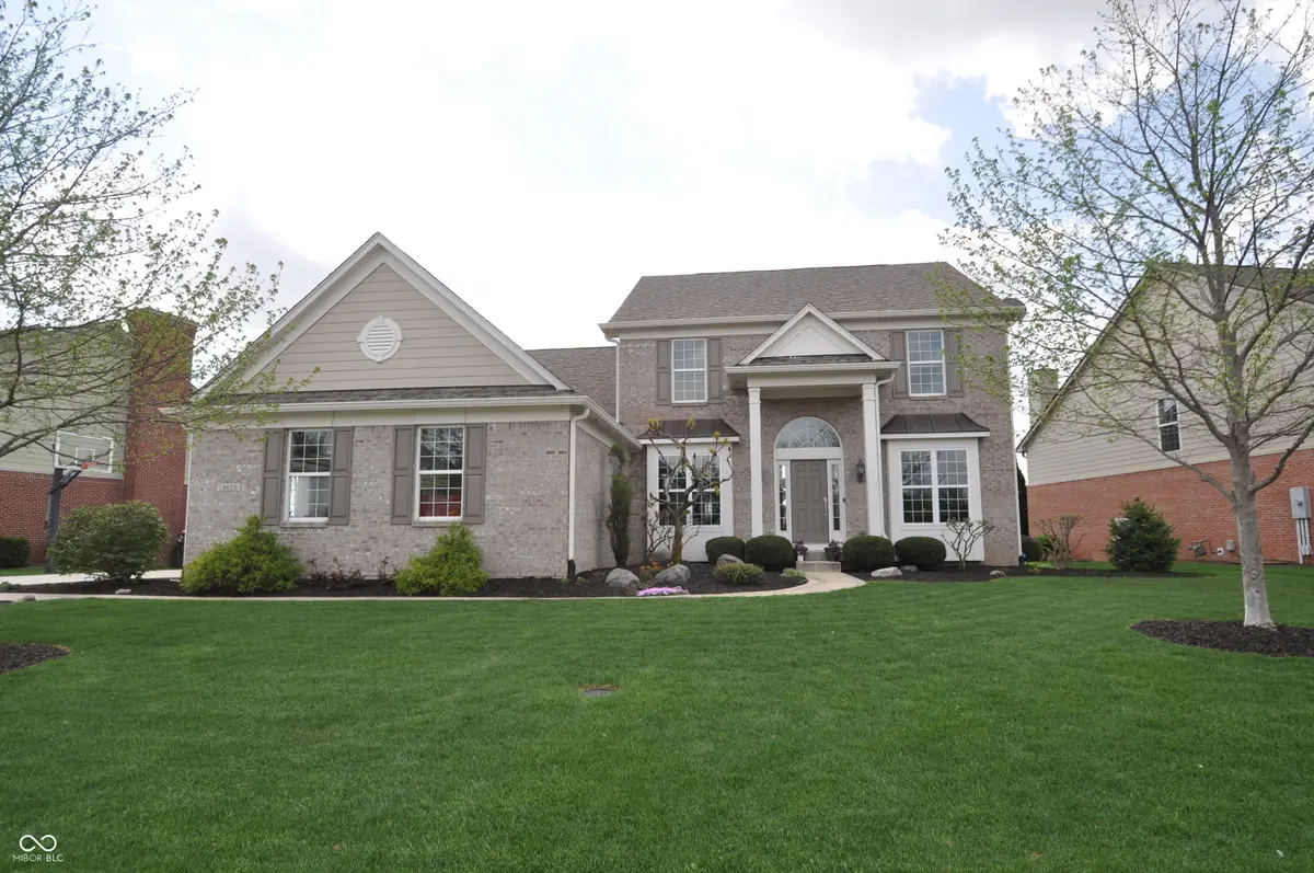 4620 Pebblepointe Pass, Zionsville, IN 46077 - #1