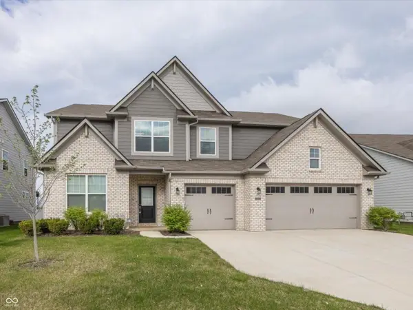2372 Copperstone Drive S, New Palestine, IN 46163