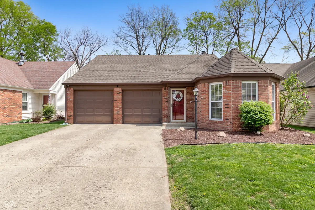 9760 River Oak Lane E, Fishers, IN 46038 - #1
