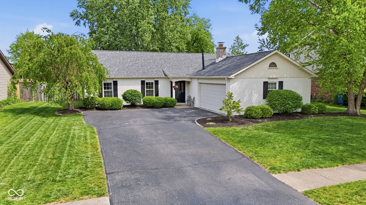 624 Colbarn Drive, Fishers, IN 46038 - #1