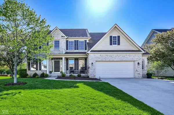 3607 Mossy Rock Drive, Zionsville, IN 46077