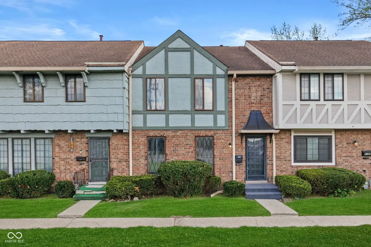 8104 Bromley Place, Indianapolis, IN 46219 - #1