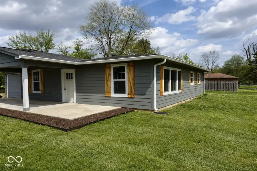 489 Beverly Drive, Zionsville, IN 46077 - #2