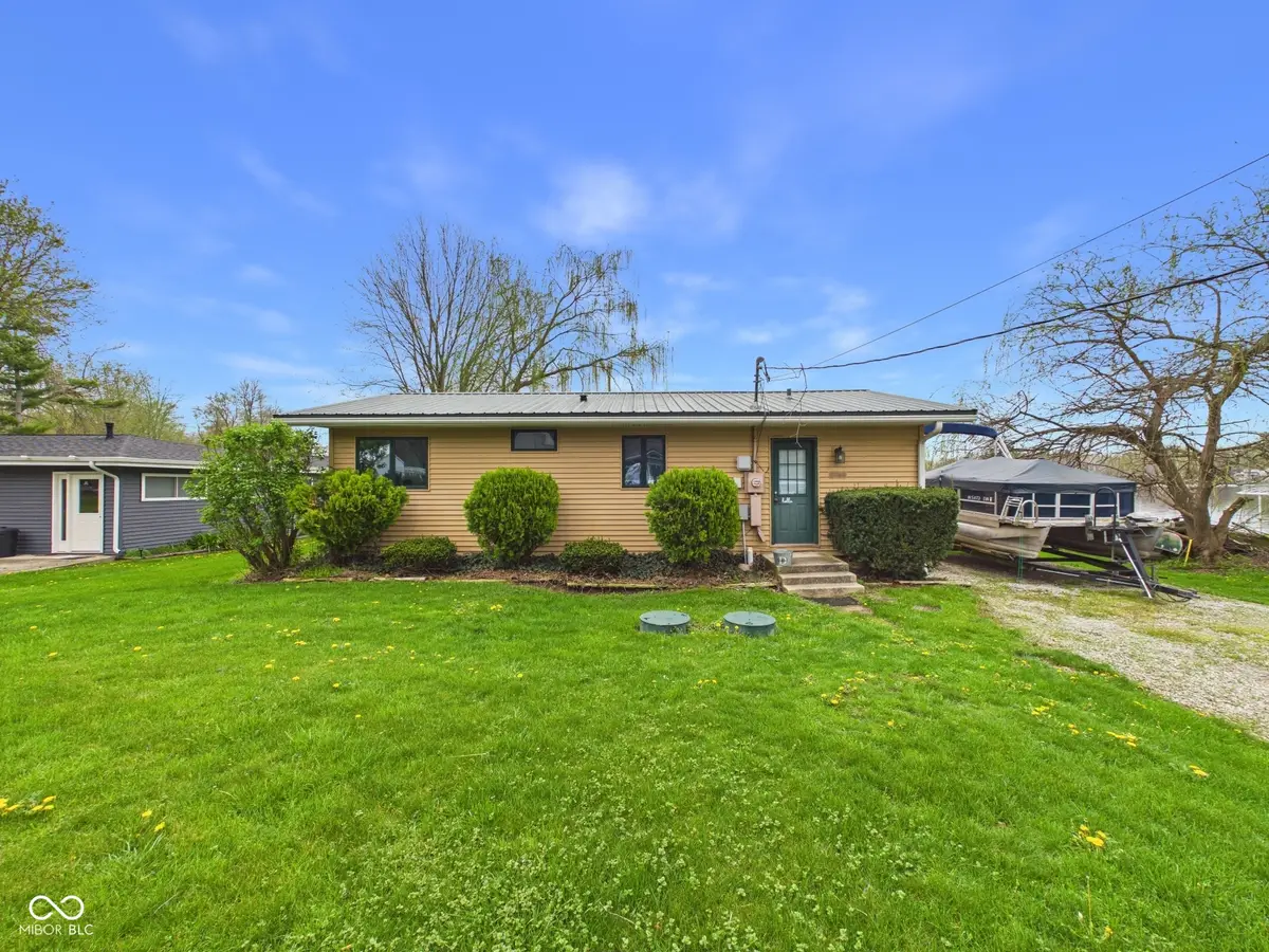 8746 S Valentine Road, Claypool, IN 46510 - #1