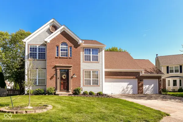 7942 Red Sunset Way, Avon, IN 46123