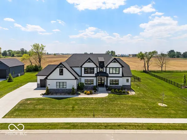 3966 Chapel Hill Court, Bargersville, IN 46106
