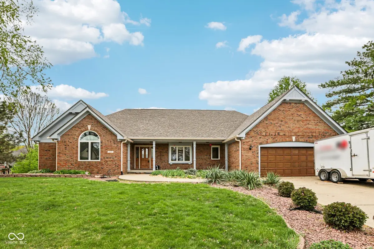 950 Silver Hill Lane, Greenwood, IN 46142 - #1