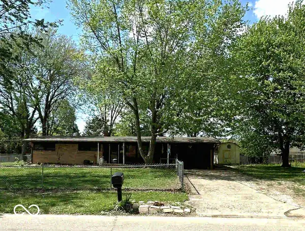 430 Robbins Drive, Greenwood, IN 46142