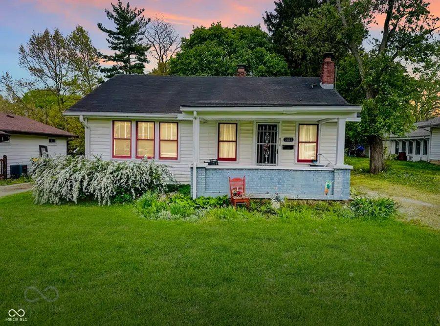 1811 E 10th Street, Anderson, IN 46012 - #2