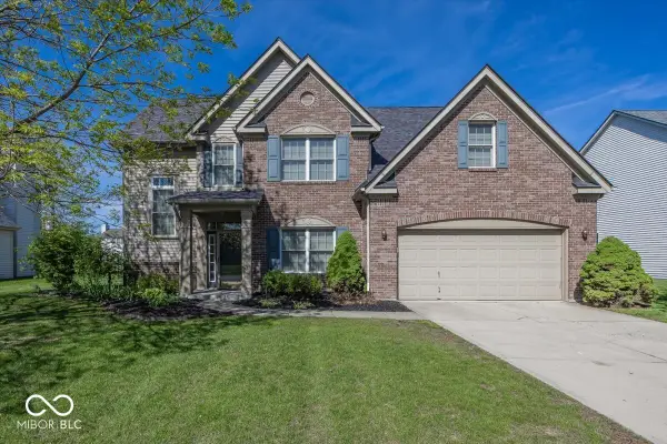 1128 Red Dunes Run, Avon, IN 46123