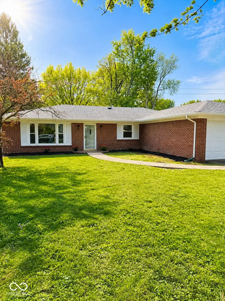 2105 W Purdue Avenue, Muncie, IN 47304 - #2