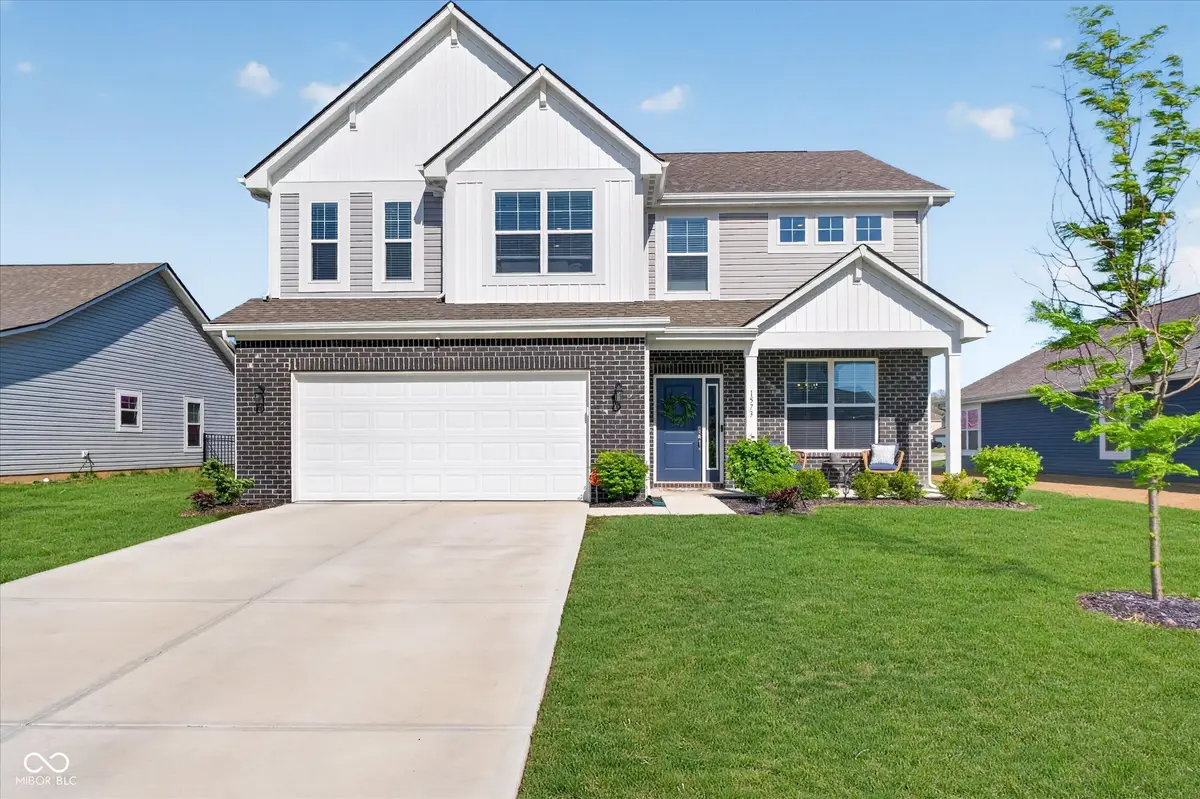 1573 N Clearwater Drive, Greenfield, IN 46140 - #1
