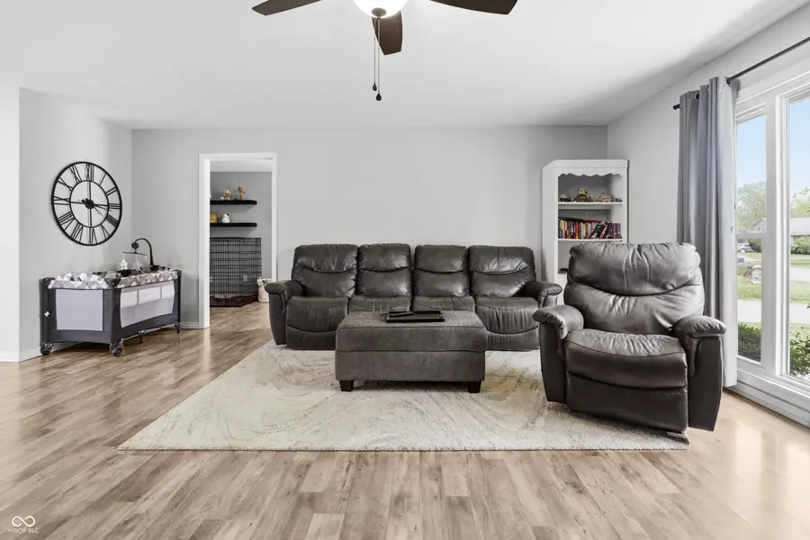 2816 Hawcreek Boulevard, Columbus, IN 47203 - #3