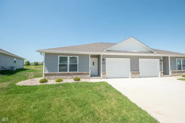 1592 W Paula Drive, Columbus, IN 47201