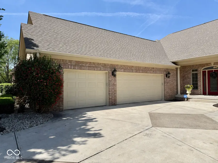 2868 Bloomsbury S, Greenwood, IN 46143 - #3