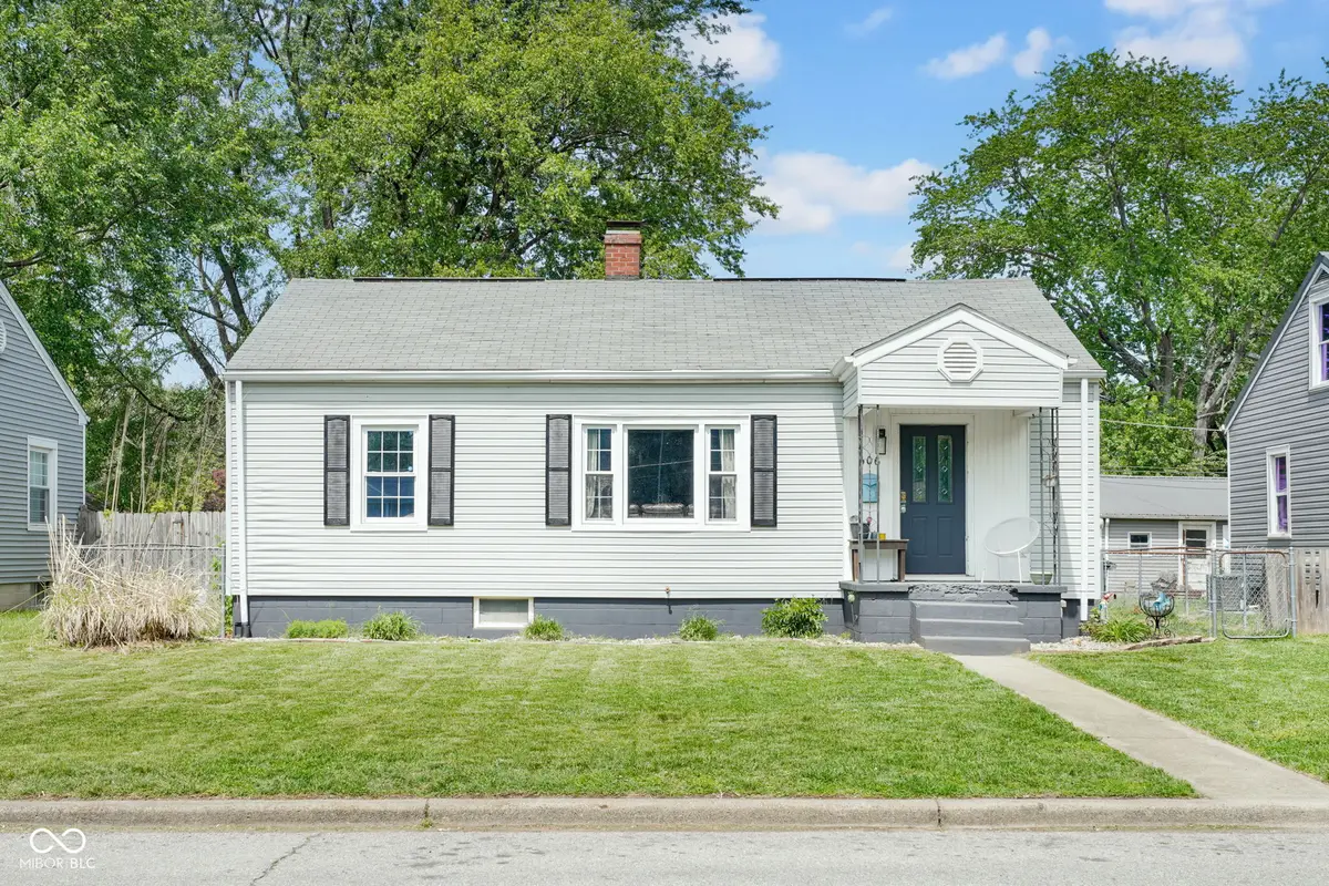 606 W 7th Street, Seymour, IN 47274 - #1