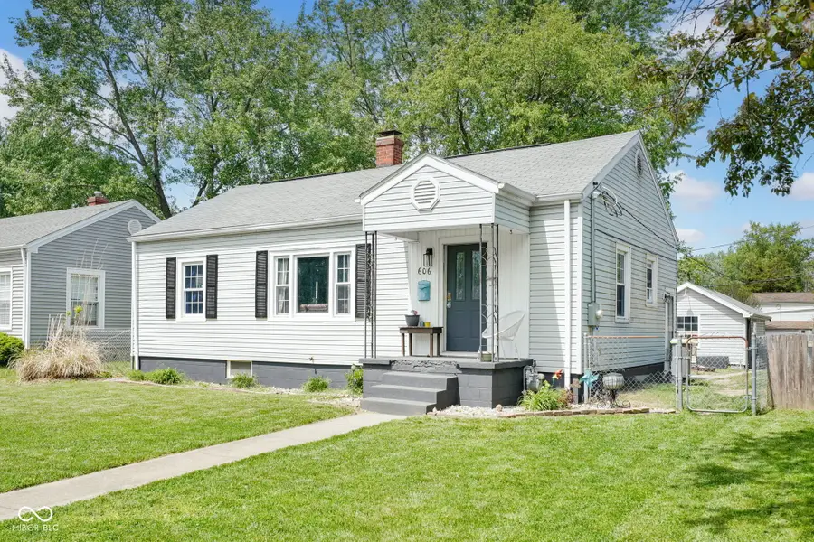 606 W 7th Street, Seymour, IN 47274 - #2