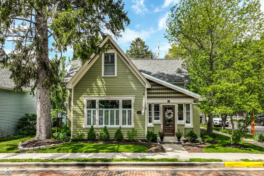 190 N Main Street, Zionsville, IN 46077 - #2