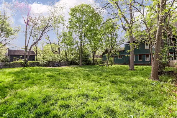 799 Woodruff Place Middle Drive, Indianapolis, IN 46201