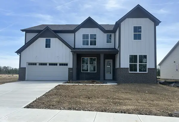 5589 Gaston Road, Avon, IN 46123