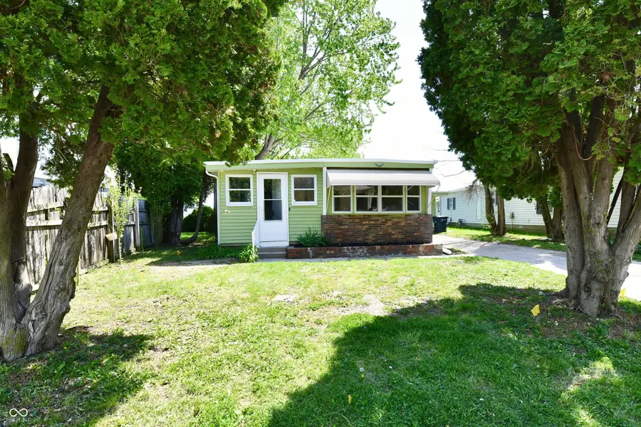 909 Independence Drive E, Elwood, IN 46036 - #2