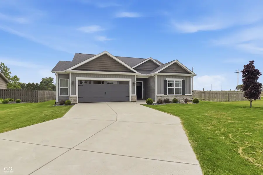 317 E Quail Drive, Oxford, IN 47971 - #2