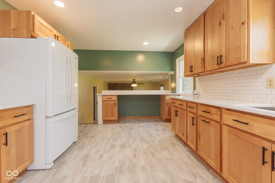 3404 W Robinwood Drive, Muncie, IN 47304 - #3