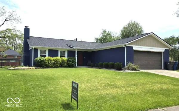 6725 Lakeknoll Drive, Indianapolis, IN 46220