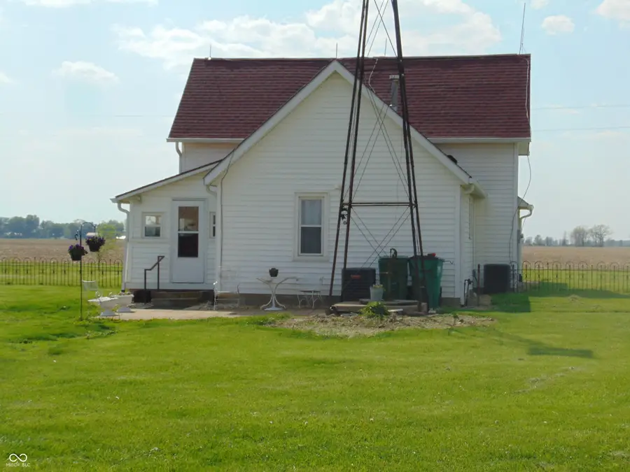 679 S 1050 W, Jamestown, IN 46147 - #3