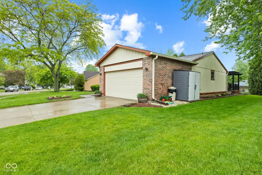 3727 Oil Creek Drive, Indianapolis, IN 46268 - #3