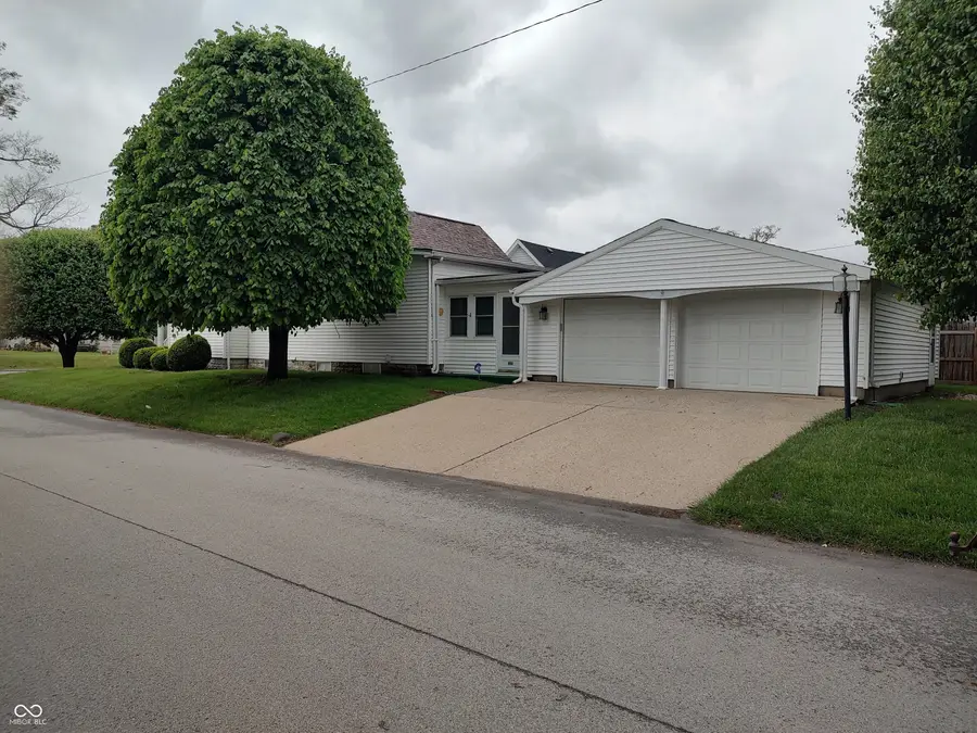 2428 Main Street, Elwood, IN 46036 - #3