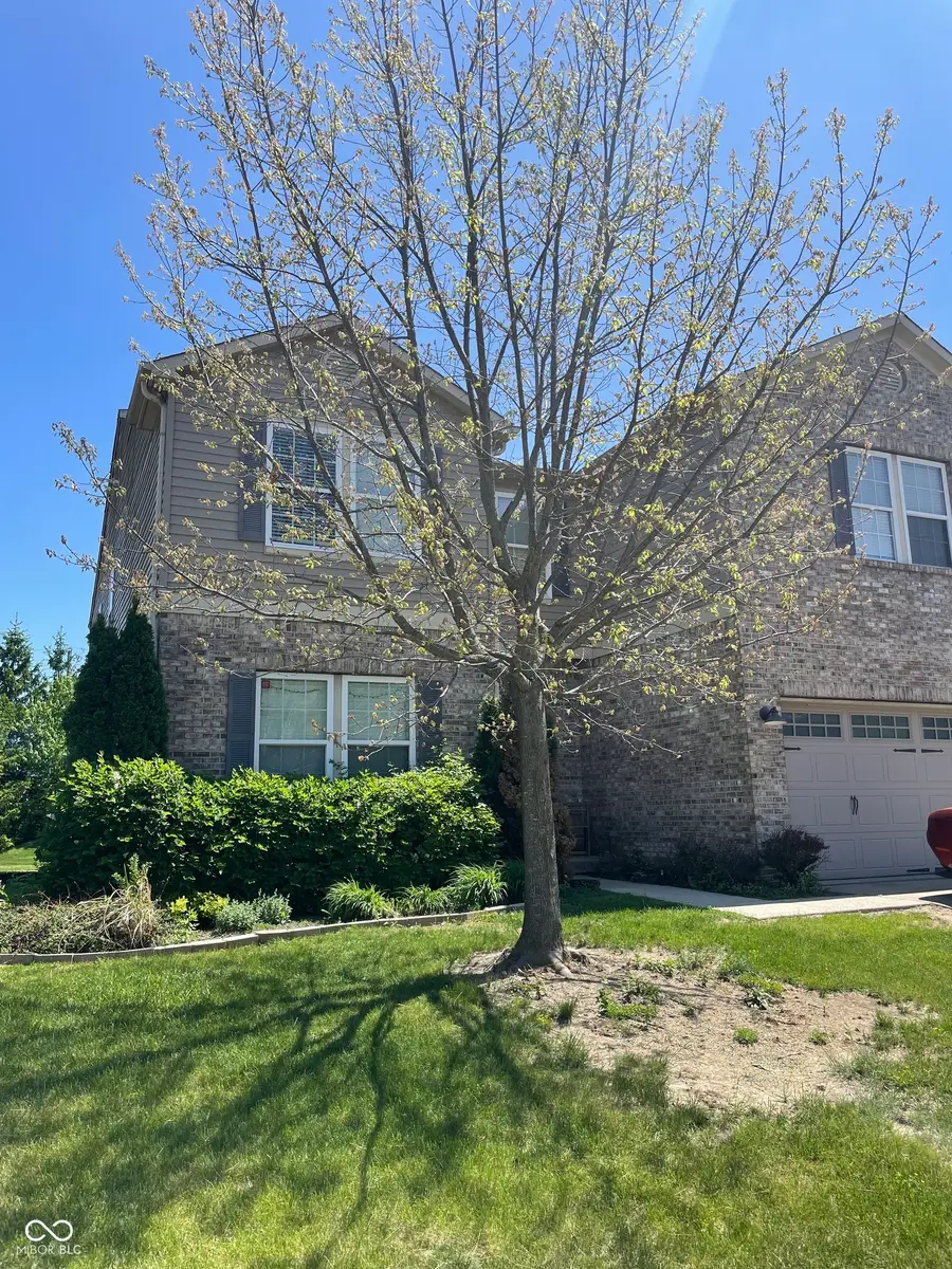 5403 Grassy Bank Drive, Indianapolis, IN 46237 - #2