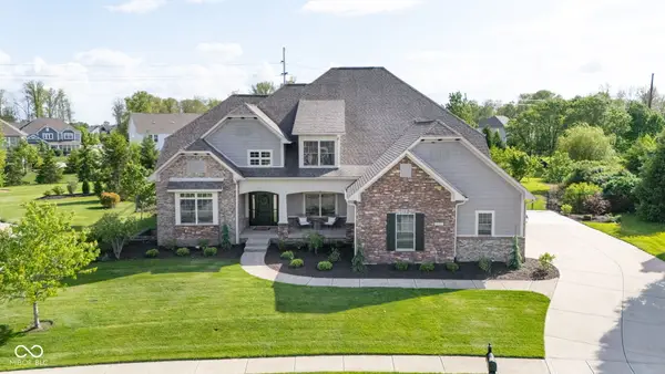 11521 Willow Bend Drive, Zionsville, IN 46077