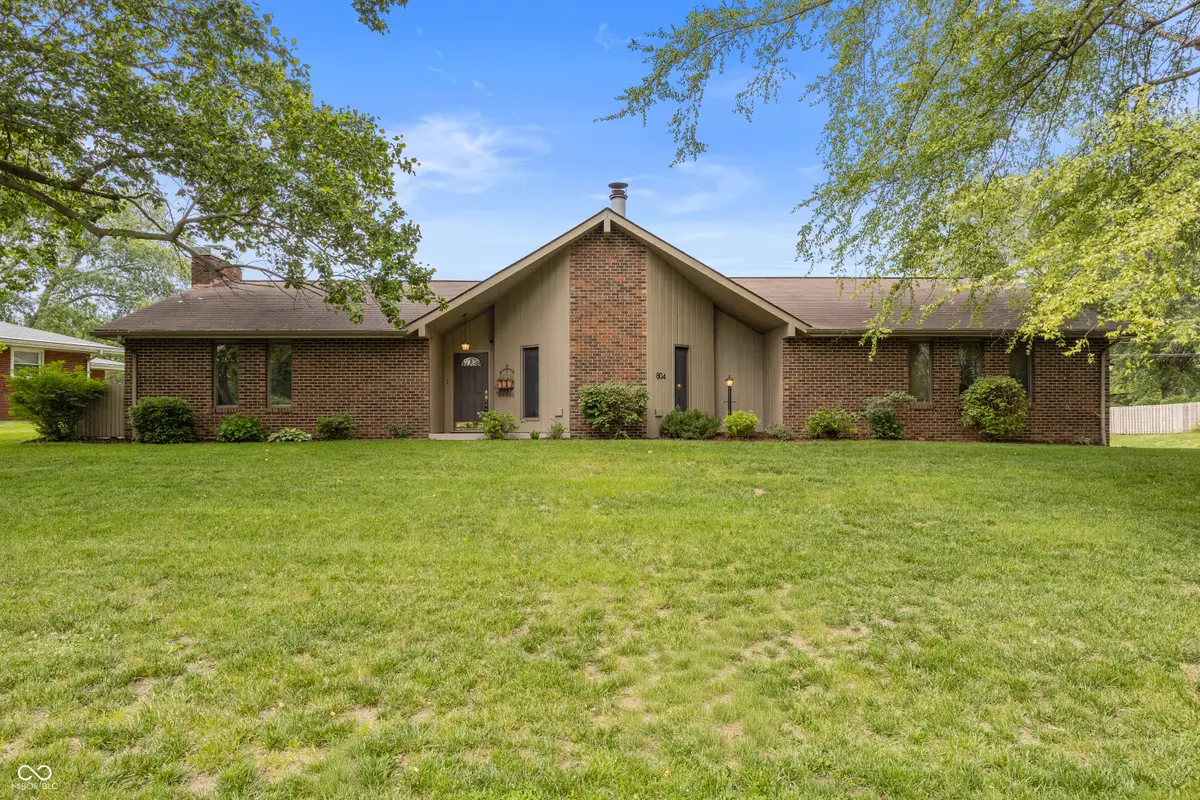804 W 8th Street, Seymour, IN 47274 - #1