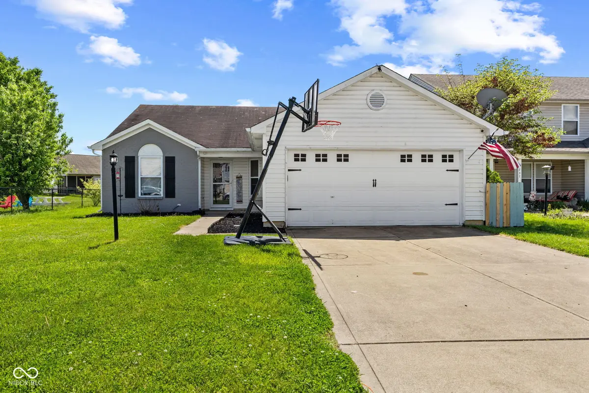 2227 Rolling Hill Court, Columbus, IN 47201 - #1