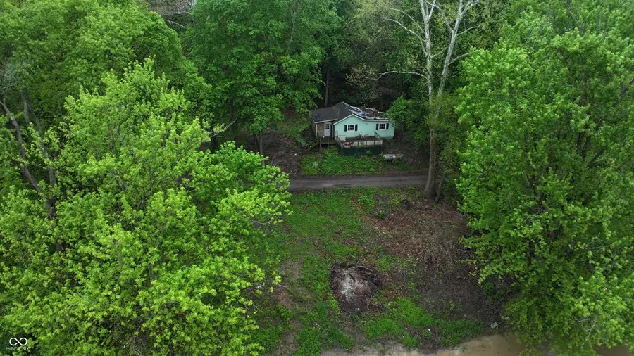 2426 W Gleitze Drive, Logansport, IN 46947 - #2
