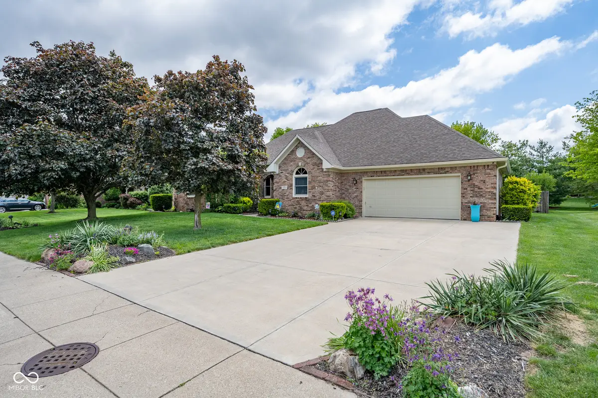 231 Meadowview Lane, Greenwood, IN 46142 - #1