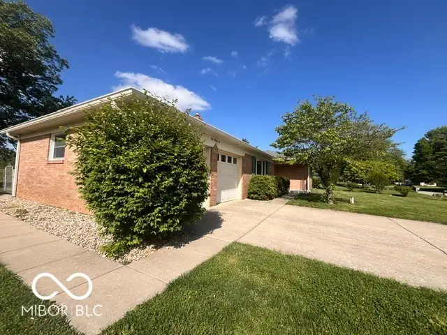 132 W Brunswick Avenue, Indianapolis, IN 46217 - #3