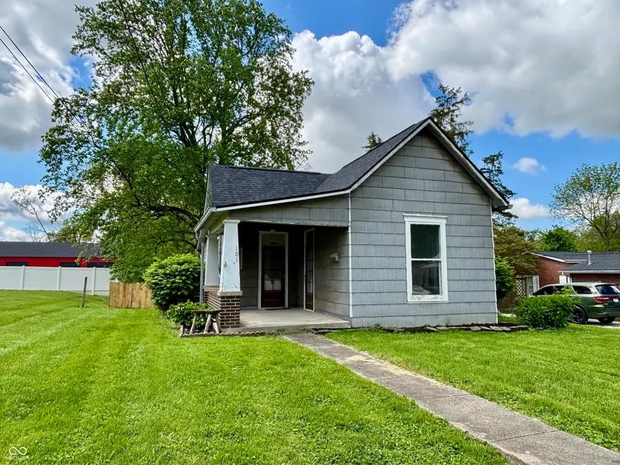 108 E Berry Street, Greencastle, IN 46135 - #2